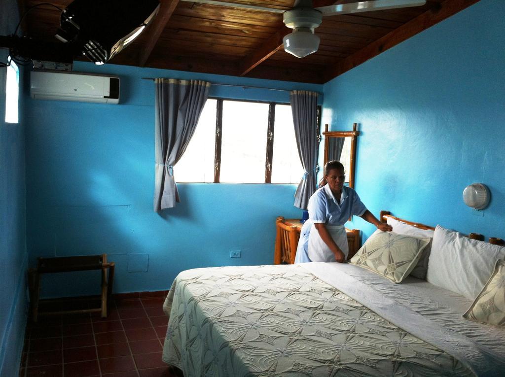 Hotel Caribe Barahona Bagian luar foto