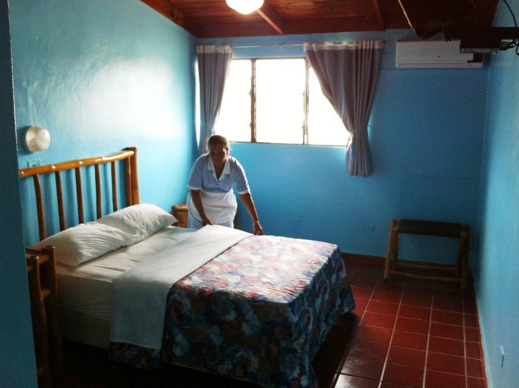 Hotel Caribe Barahona Bagian luar foto