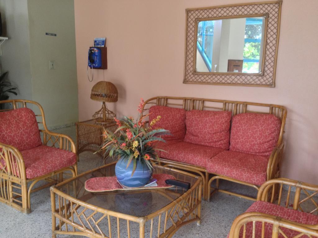 Hotel Caribe Barahona Bagian luar foto