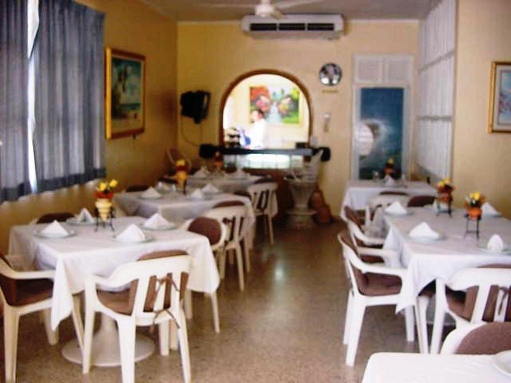 Hotel Caribe Barahona Bagian luar foto