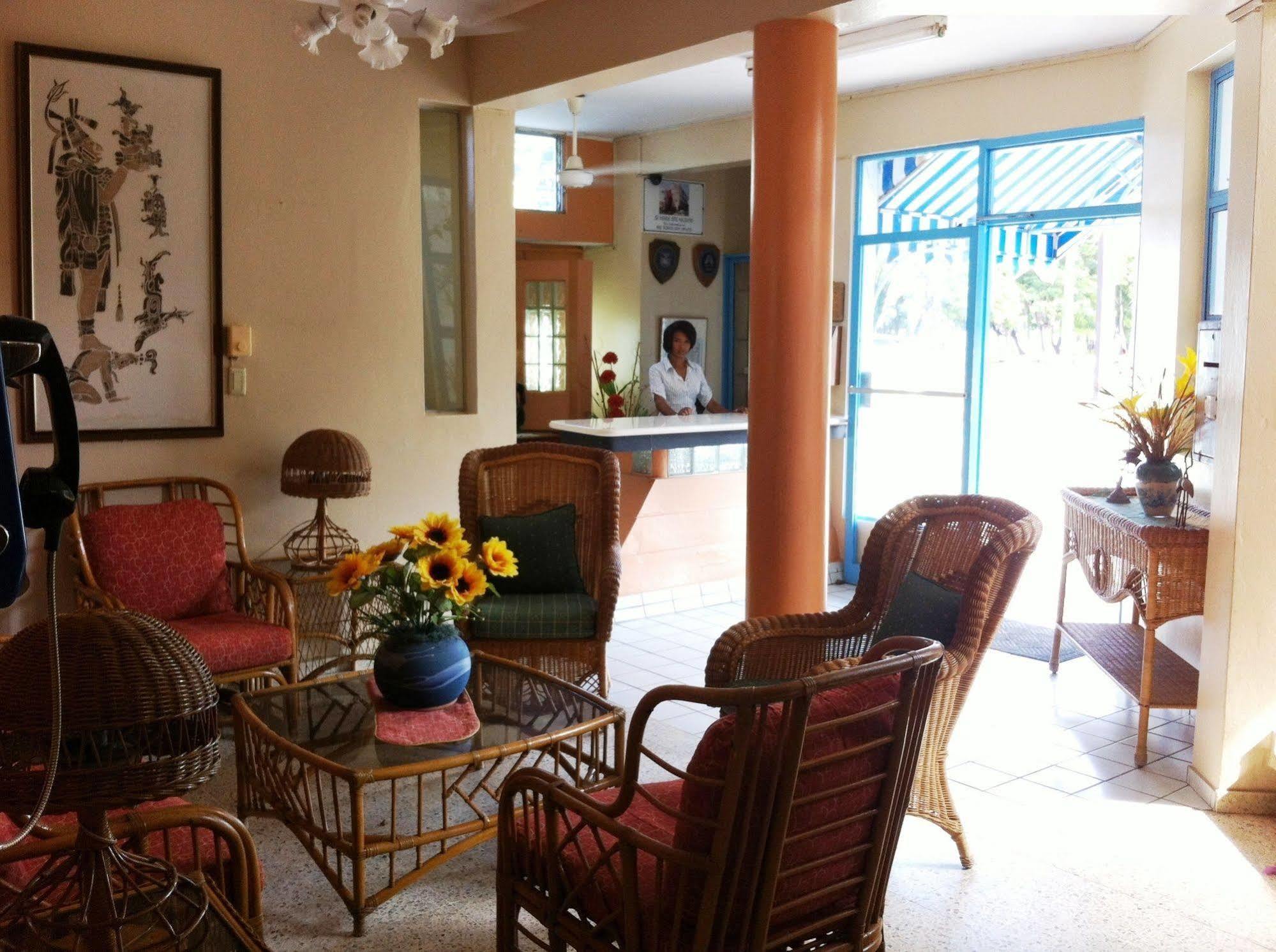 Hotel Caribe Barahona Bagian luar foto