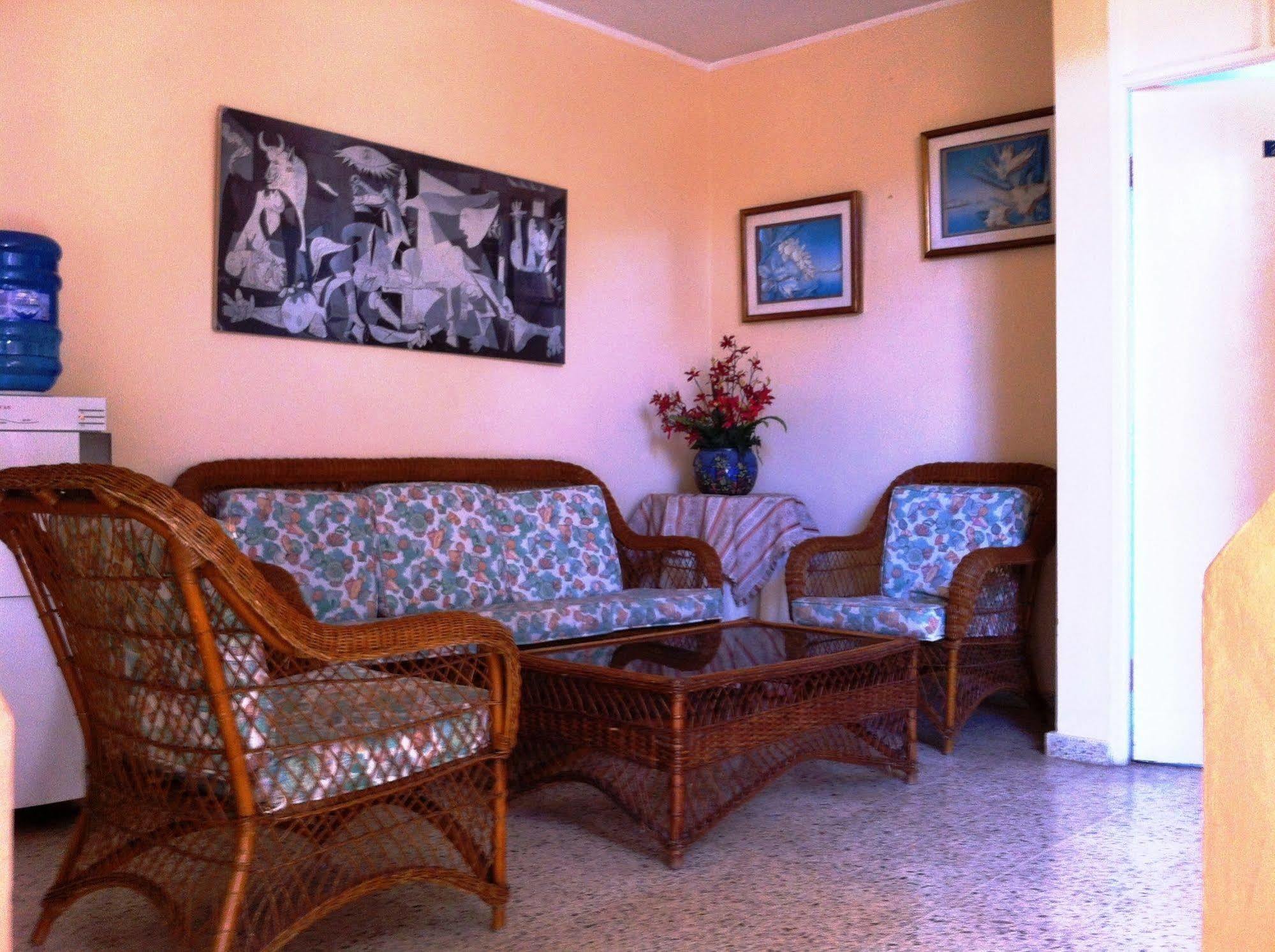 Hotel Caribe Barahona Bagian luar foto